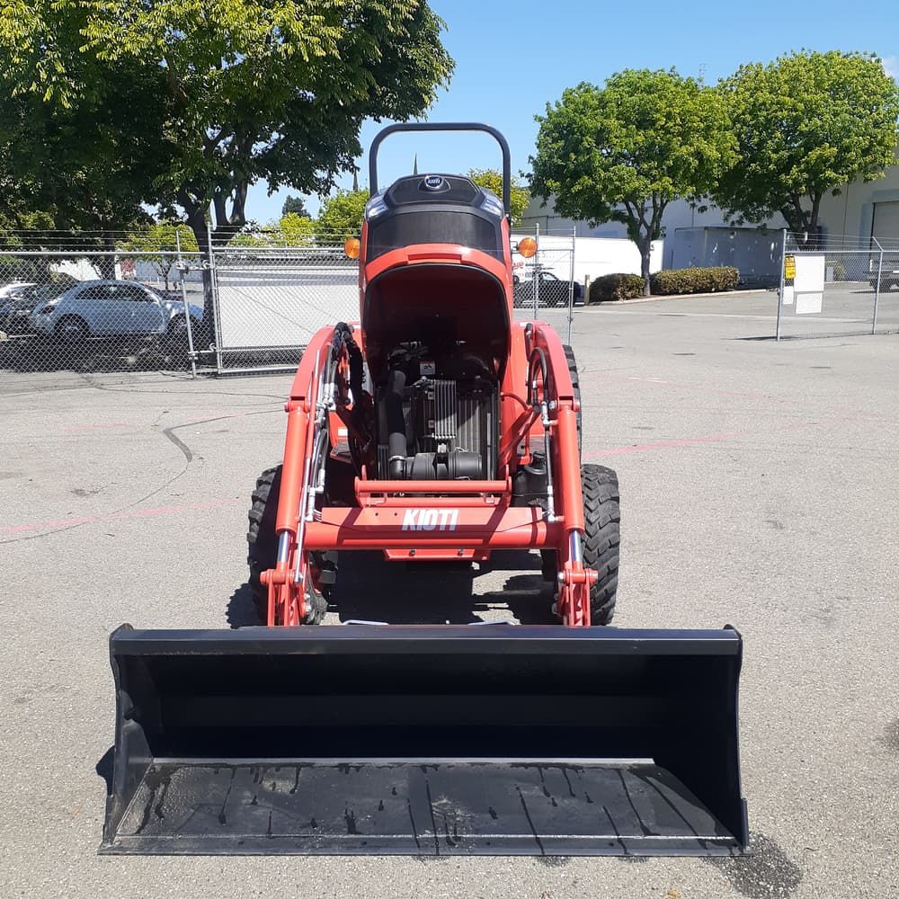 Kioti DK4720 HST Compact Tractor (Tractor Only)