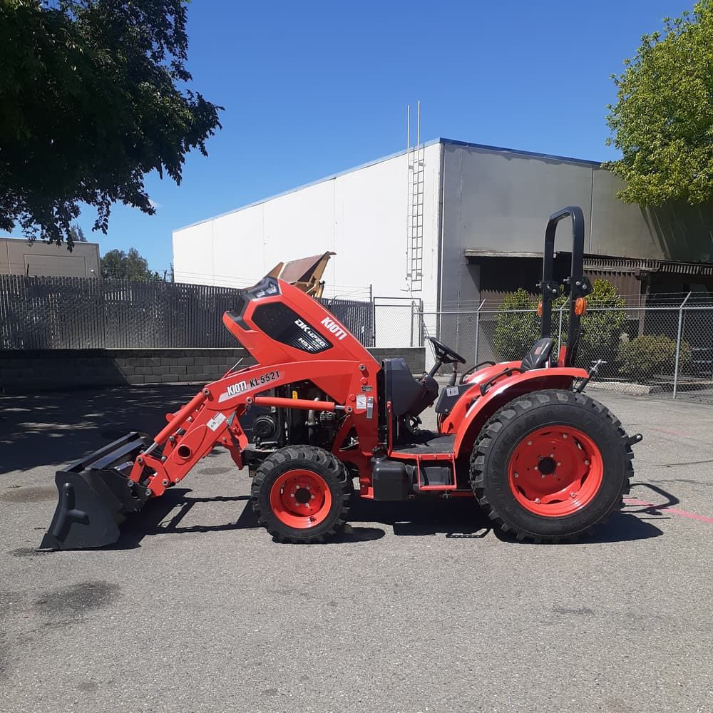 Kioti DK4720 HST Compact Tractor (Tractor Only)