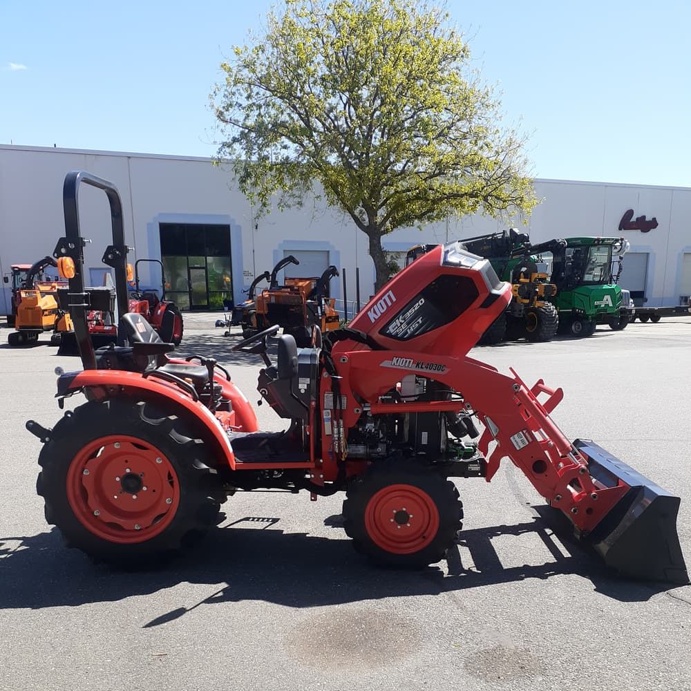 Kioti CK3520 HST Hydrostatic Tractor (35 HP Diesel Engine)