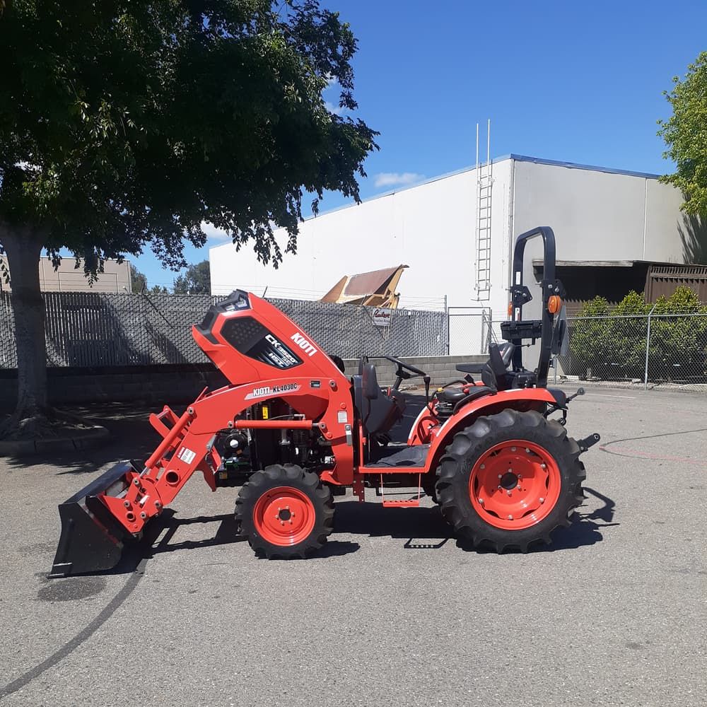 Kioti CK3520 HST Hydrostatic Tractor (35 HP Diesel Engine)