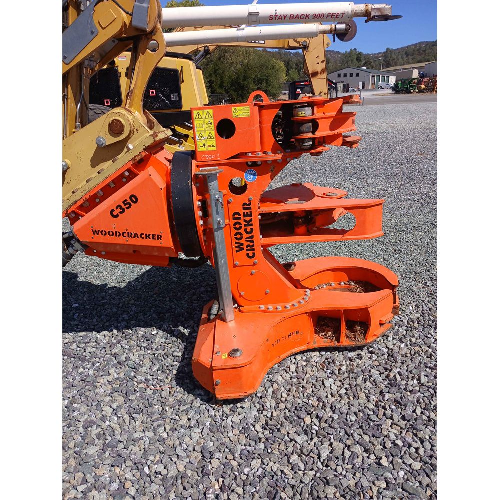 Caterpillar M315 Wheeled Excavator 2019 with a Woodcracker C350 Tree Shear