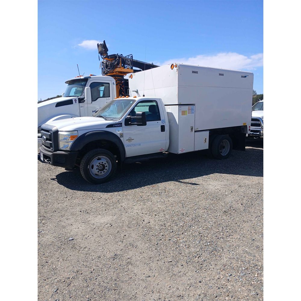 Ford 2015 F-550 Single Cab 4x4 Chip Truck – 6.7L Power Stroke Diesel – 11' Chip Body