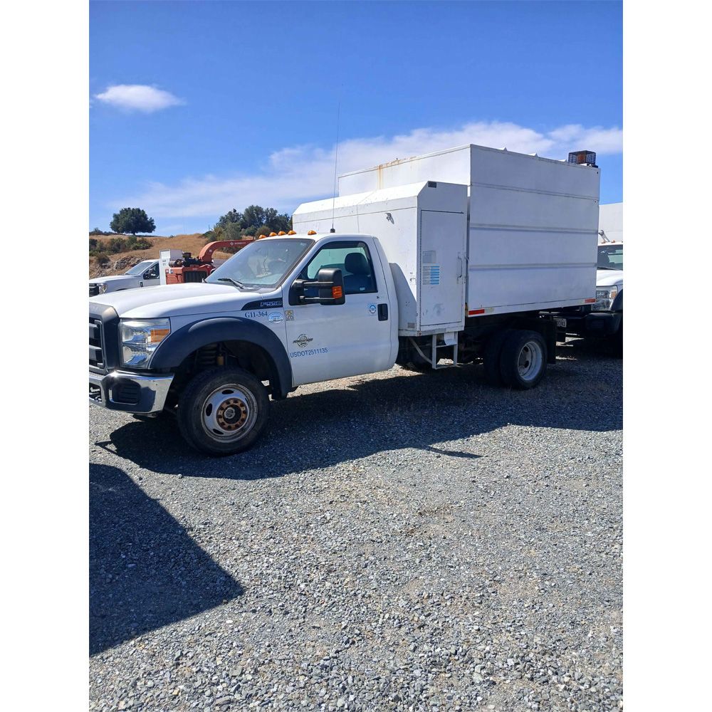 Ford F-550 2014 Single Cab Chip Truck, 6.7L Power Stroke Diesel Engine,