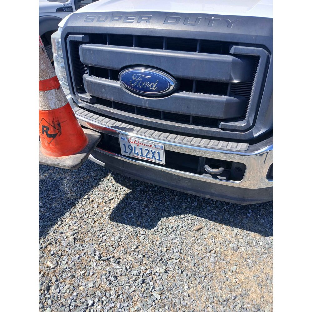 Ford F-550 Single Cab 4x4 Chip Truck – 2015 – 6.7L Diesel – 11' Chip Body